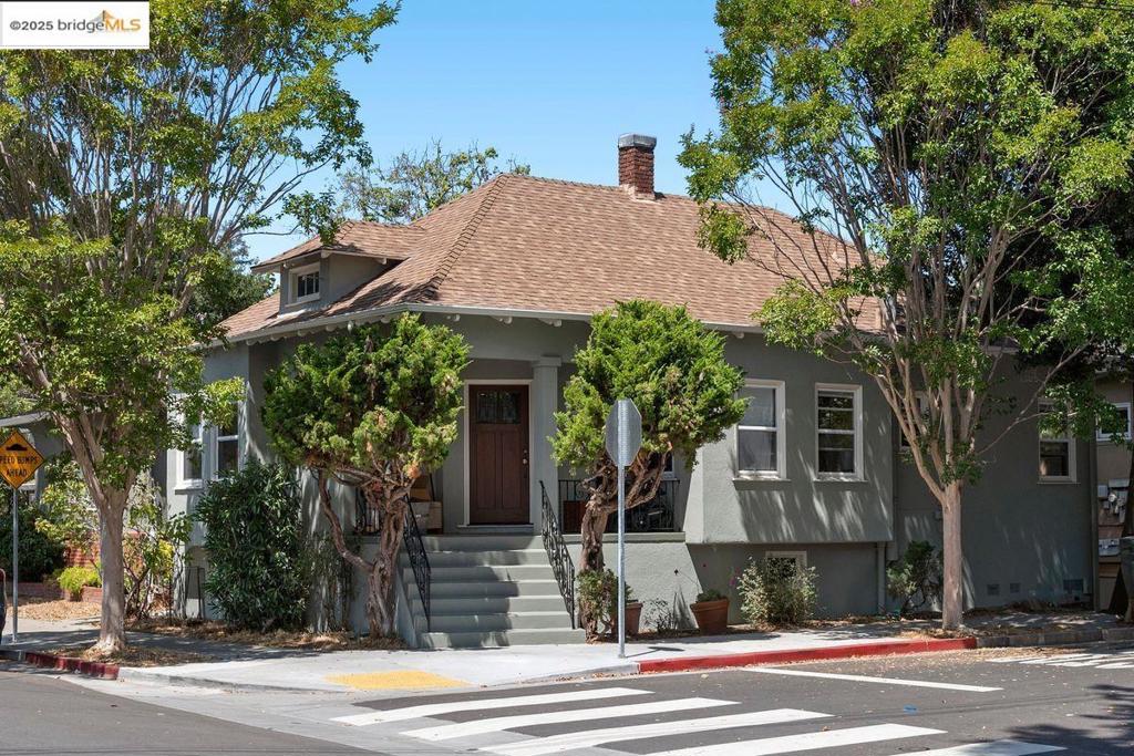 Located in one of Oakland’s most desirable neighborhoods, this exceptional Craftsman compound offers two fully detached homes on one beautifully landscaped corner lot. Nestled on a quiet, tree-lined street just moments from College, Claremont, and 51st Avenues, this is a rare opportunity to own a multi-home property in the heart of vibrant Rockridge. Whether you’re seeking multi-generational living, a live-in-one, rent-the-other setup, or a unique investment property, 462, 466 & 466B Cavour Street delivers timeless charm and future flexibility.