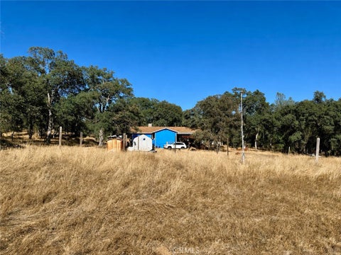 Photo of 4614 - 4616 Yaqui Gulch RD, Mariposa, CA 95338 (MLS # MP26140163)