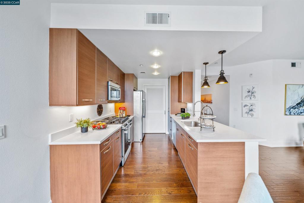 DOWNTOWN W.CREEK - Residential