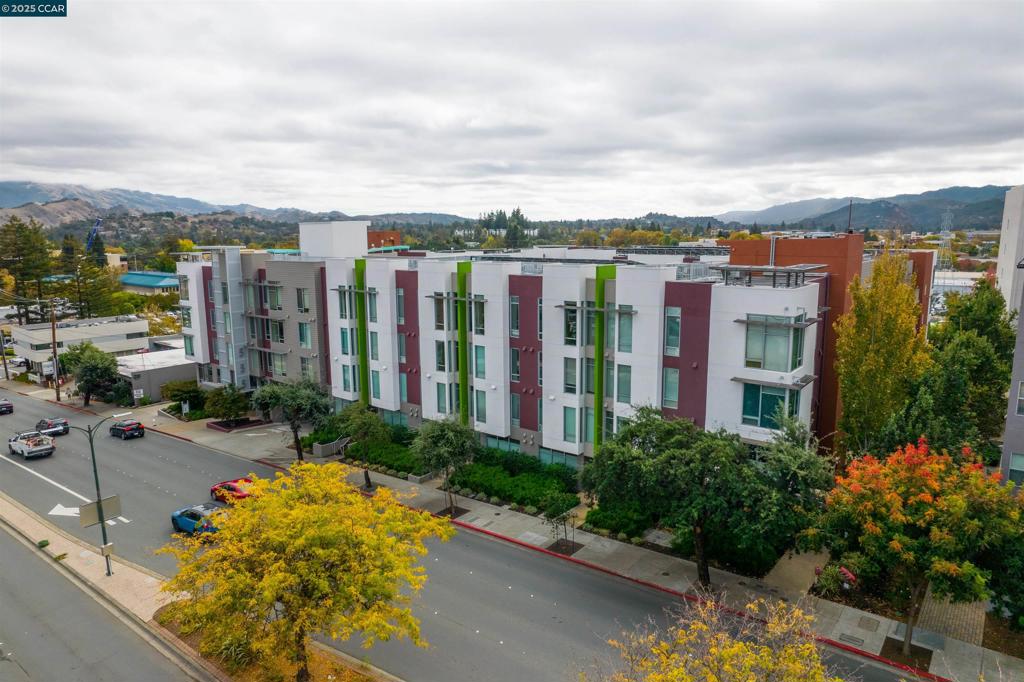 DOWNTOWN W.CREEK - Residential