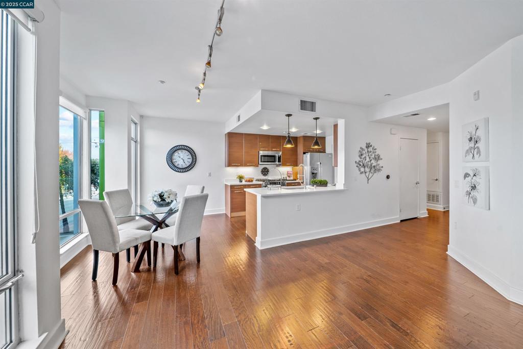 DOWNTOWN W.CREEK - Residential