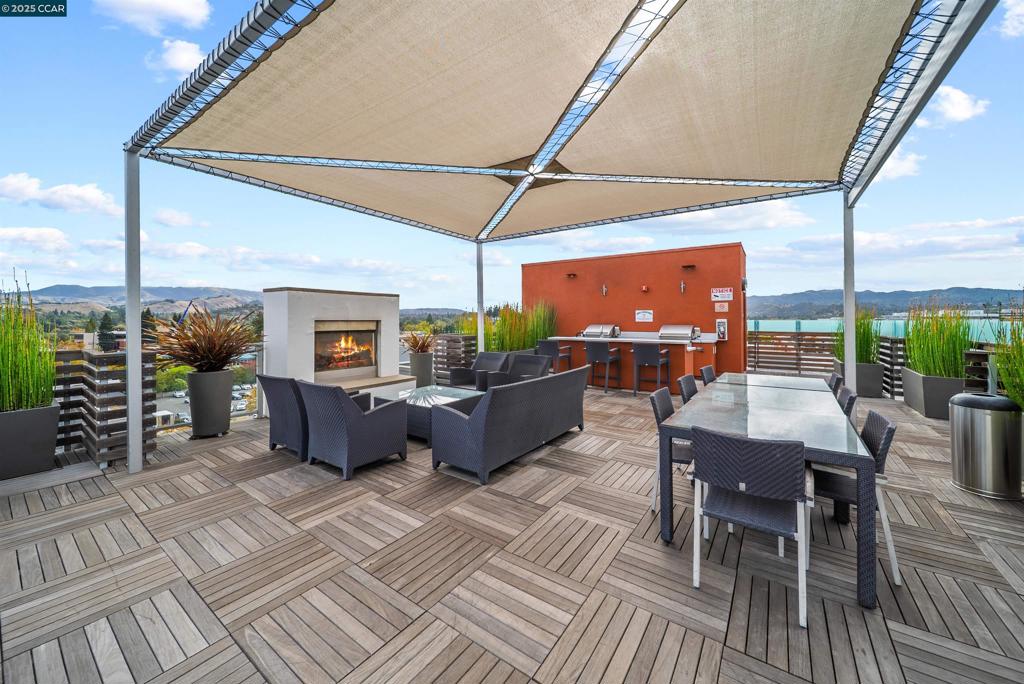 DOWNTOWN W.CREEK - Residential