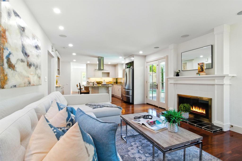 RUDGEAR MEADOWS - Residential
