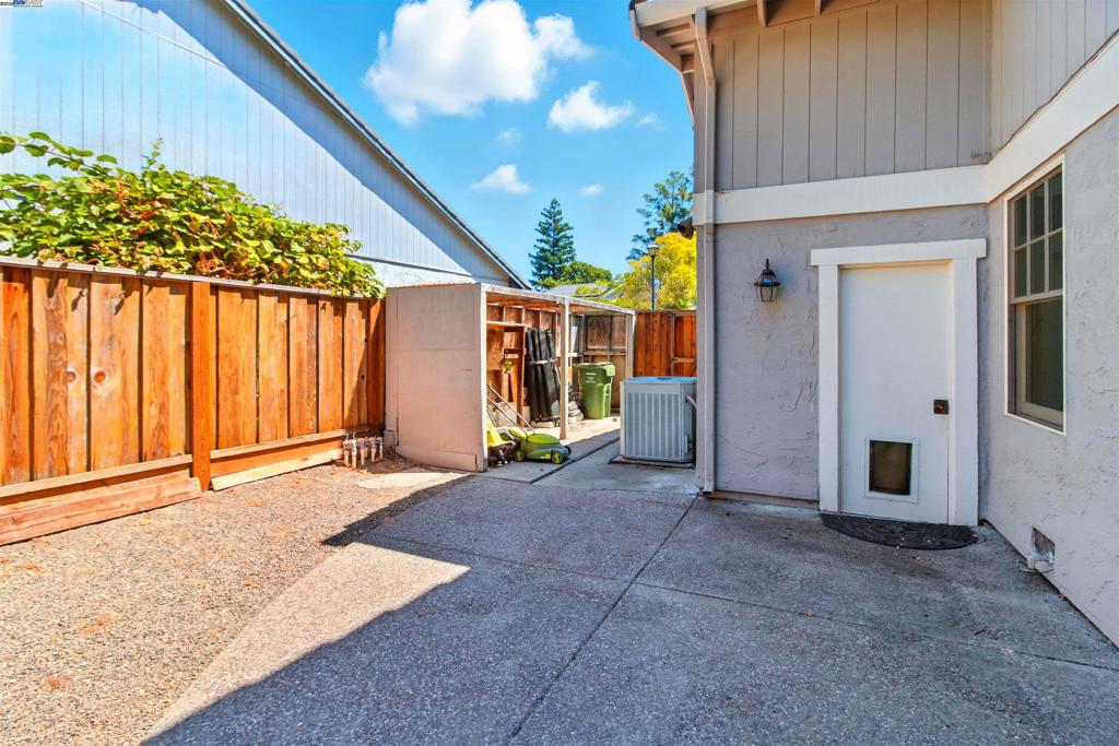 RUDGEAR MEADOWS - Residential