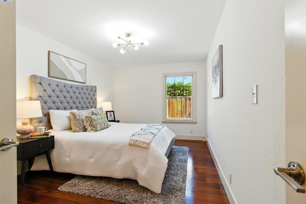 RUDGEAR MEADOWS - Residential