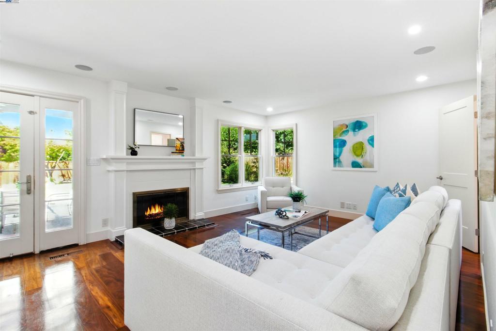 RUDGEAR MEADOWS - Residential