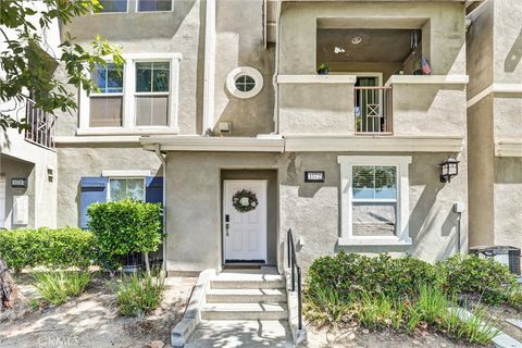 Photo of 1572 Hackberry Pl, Chula Vista, CA 91915 (MLS # SW26088334)