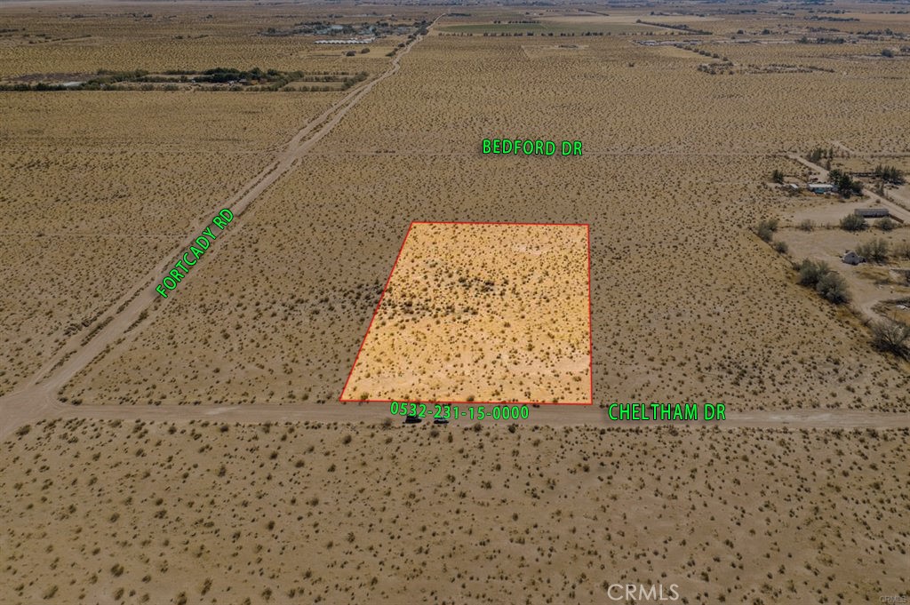 Newberry Springs 4.79 acres of level flat and usable land. Build your new home or invest in your future with this spacious residential lot. Plenty of room for your vision - whether it's a private retreat, hobby farm or custom estate. Great location and surrounded by open space.