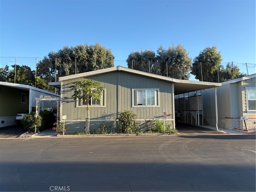 Spacious 3-Bedroom 2-Bath Home in Gated Holiday Mobile Home Estates
Step inside to a bright and functional floor plan with generous living spaces, perfect for family gatherings or entertaining friends. The well-appointed kitchen offers plenty of cabinetry and counter space, while the primary suite features a private bath for added comfort.
Located in a great central location, this home offers easy access to local dining, shopping, schools, and parks—plus quick connections to the 5 and 22 freeways for convenient commuting throughout Orange County.
Holiday Mobile Home Estates offers a well-kept, peaceful environment, making it an ideal place to call home. Don’t miss this opportunity to own a spacious home in a prime location