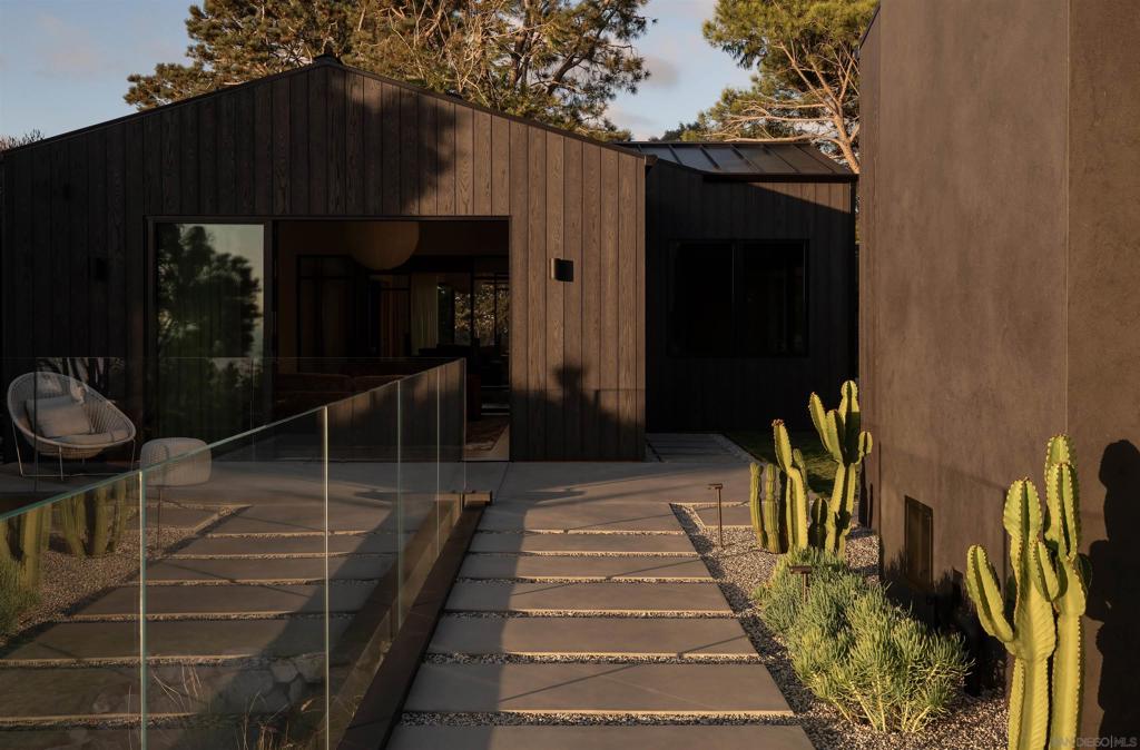 Del Mar - Residential