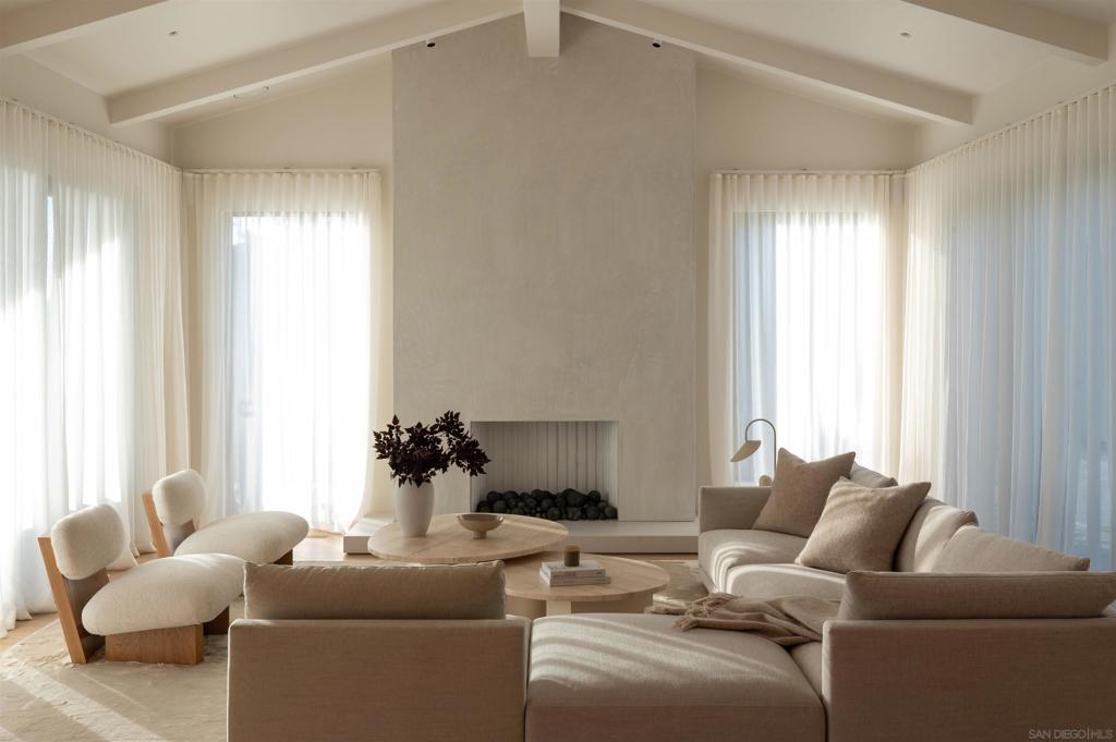 Del Mar - Residential