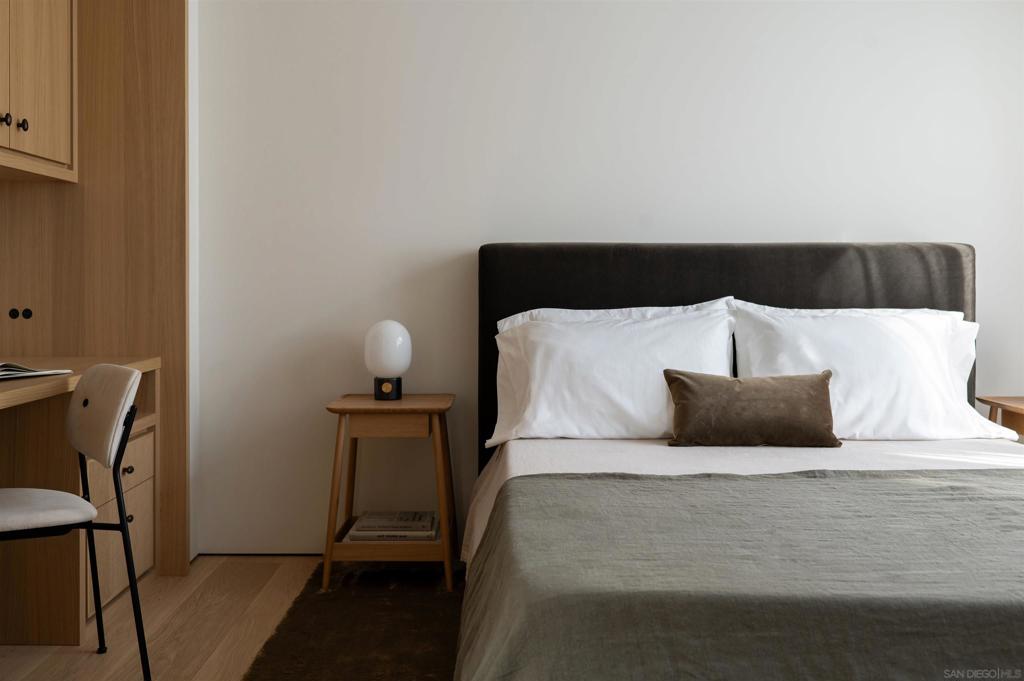 Del Mar - Residential