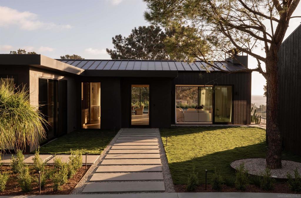 Del Mar - Residential