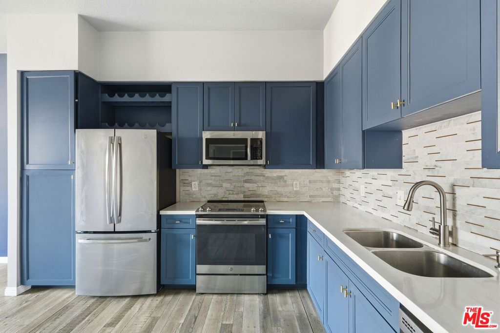 388 E Ocean Boulevard 1406