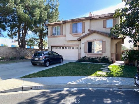 16883 Hazeltine Court Fontana CA 92336