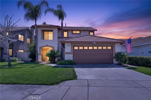 Photo of 29115 Whitegate Ln, Highland, CA 92346 (MLS # IG26088836)