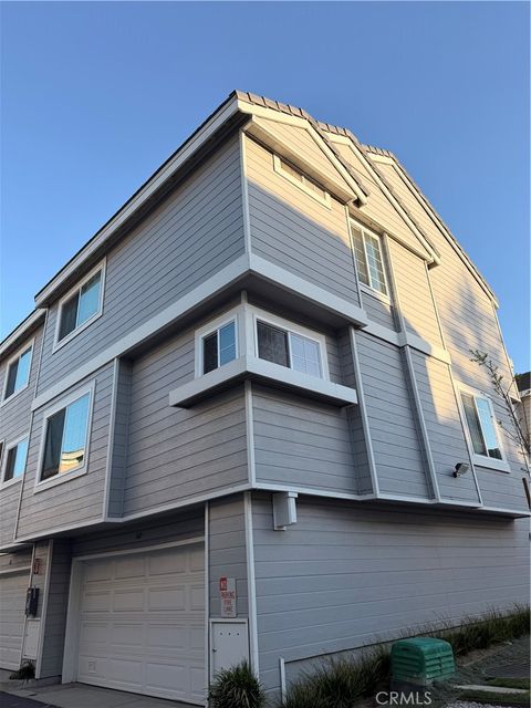 Photo of 2800 Plaza Del Amo #160, Torrance, CA 90503 (MLS # SB26078113)