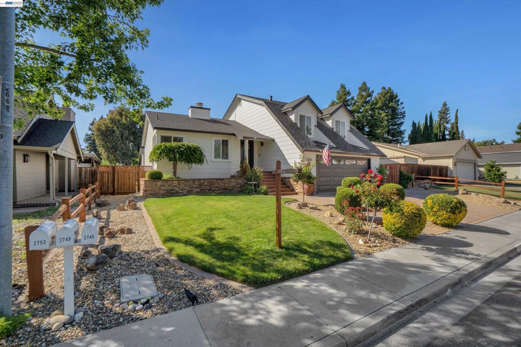 2749 Laramie Gate Cir