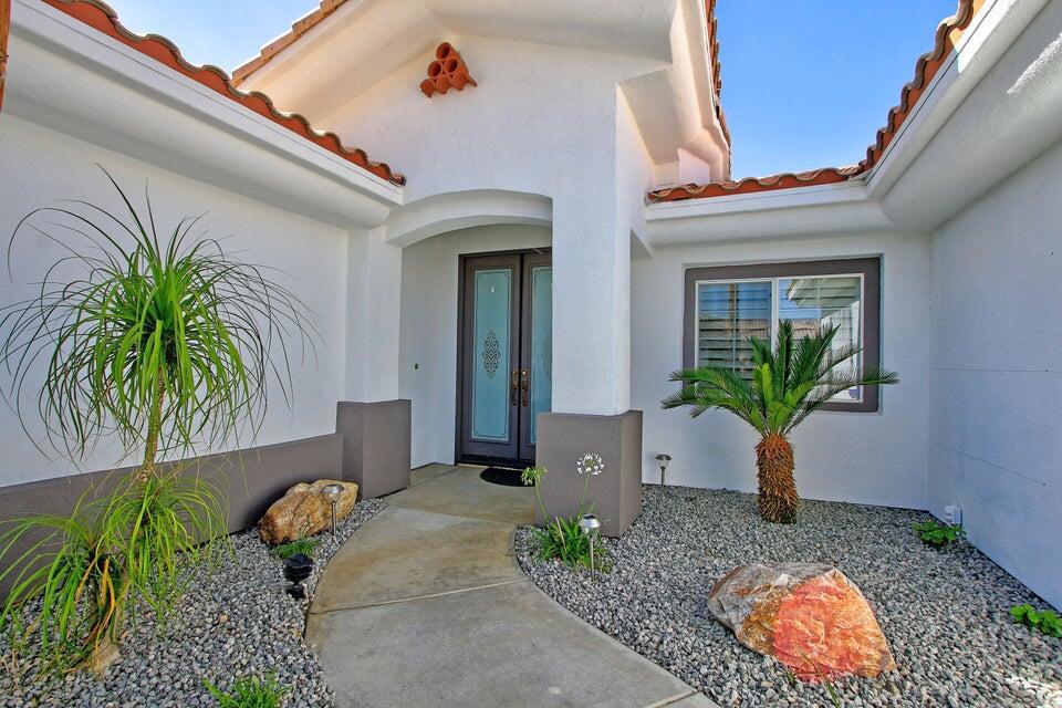 102 Clearwater Way