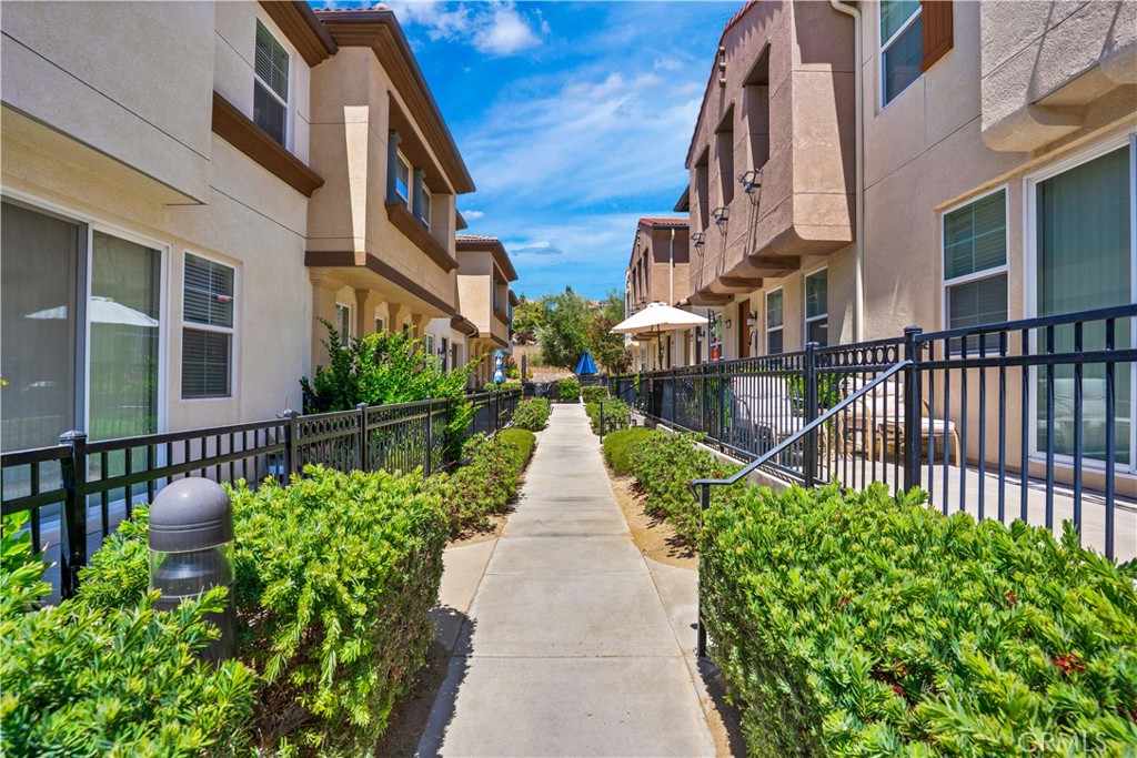 40311 Calle Real