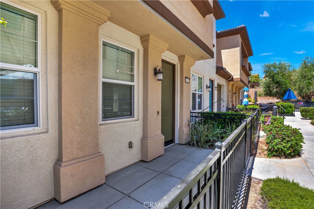 40311 Calle Real
