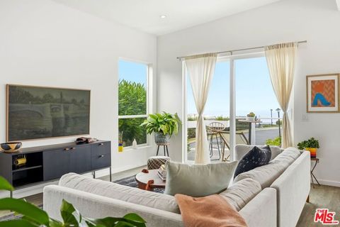 Photo of 29500 Heathercliff Rd #134, Malibu, CA 90265 (MLS # 26828889)