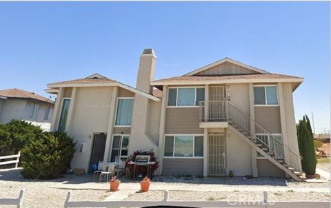 18117 Poinciana Adelanto CA 92301