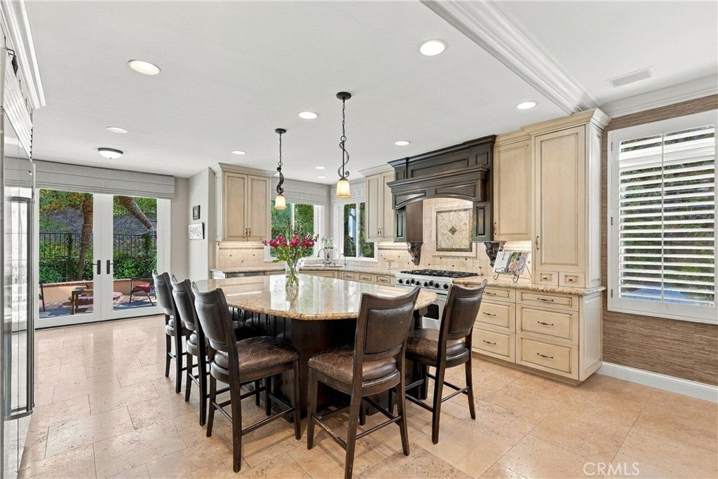 22172 Wayside, Mission Viejo CA 92692 - Photo 15