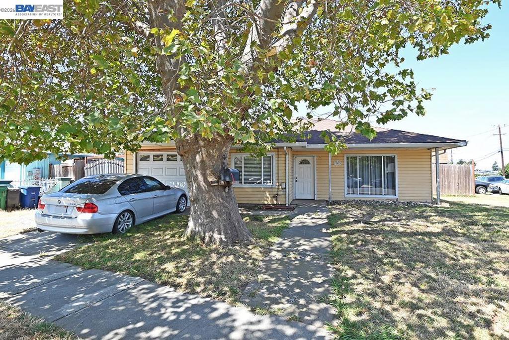 23019 Amador St
