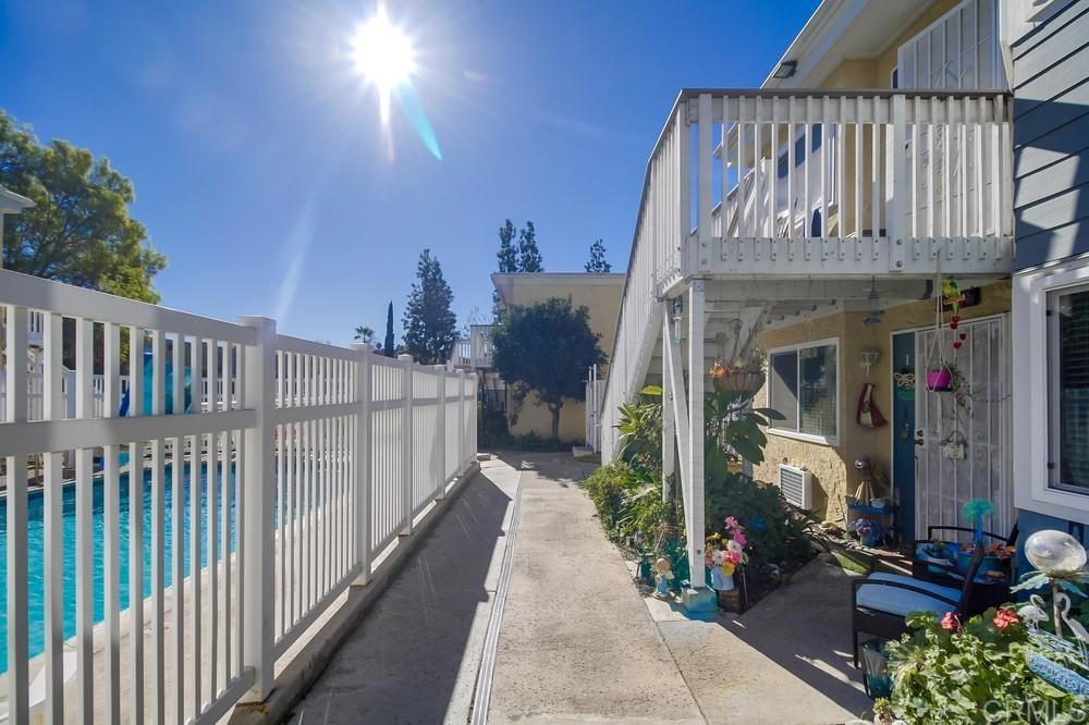 12616 Lakeshore Drive