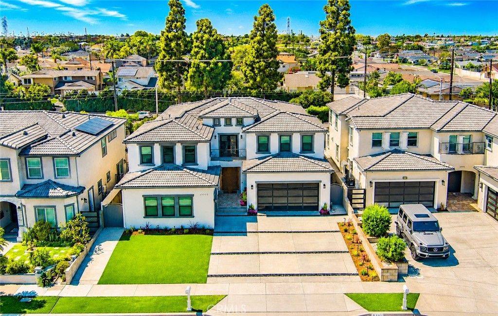 Photo of 17777 Joshua Cir, Fountain Valley, CA 92708 (MLS # PW26101342)