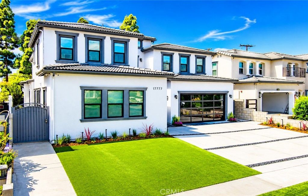 Photo of 17777 Joshua Cir, Fountain Valley, CA 92708 (MLS # PW26101342)