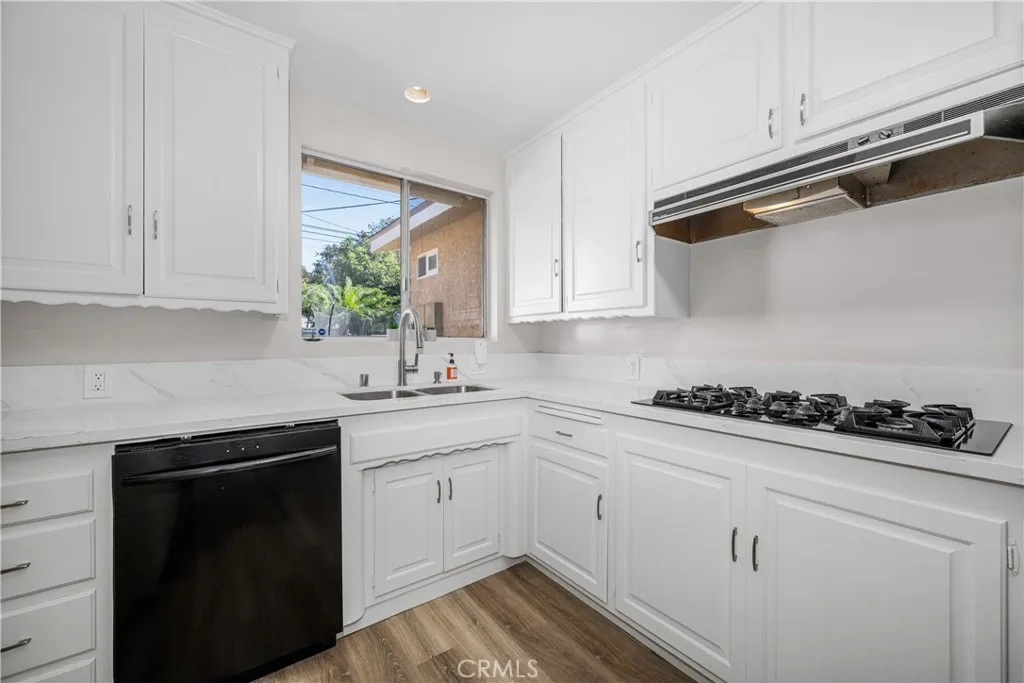 Lakewood, California 90712, United States, 3 Bedrooms Bedrooms, ,2 BathroomsBathrooms,Residential,Active,242778