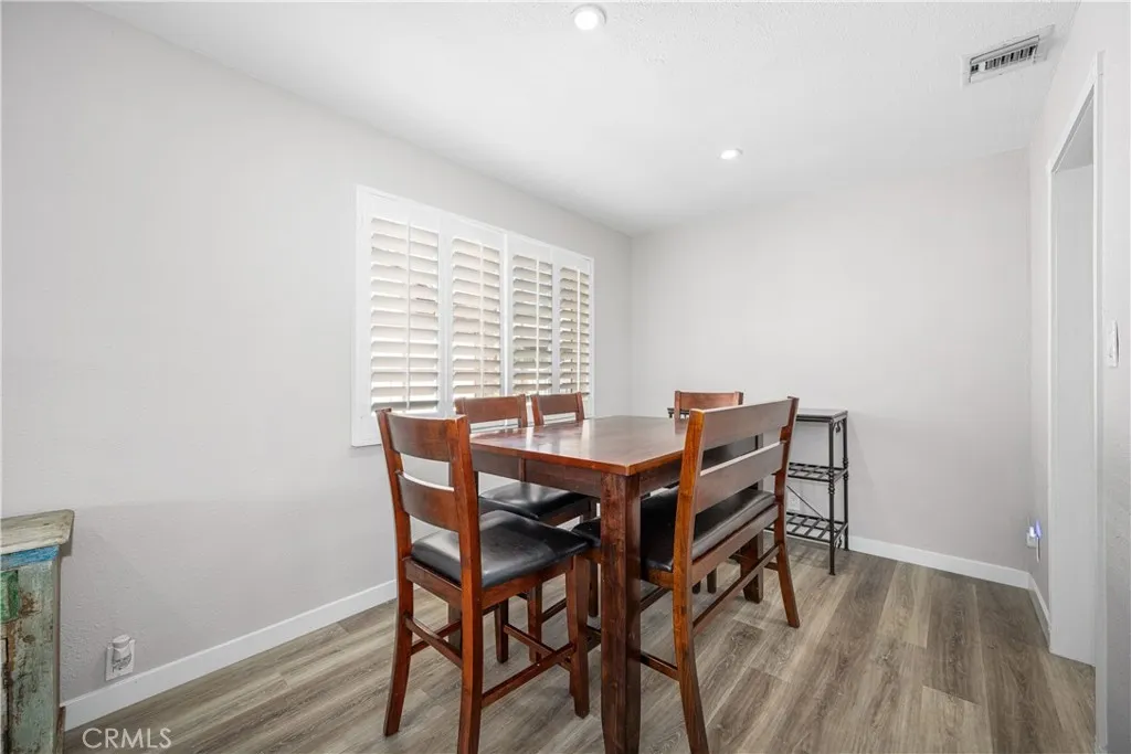 Lakewood, California 90712, United States, 3 Bedrooms Bedrooms, ,2 BathroomsBathrooms,Residential,Active,242778