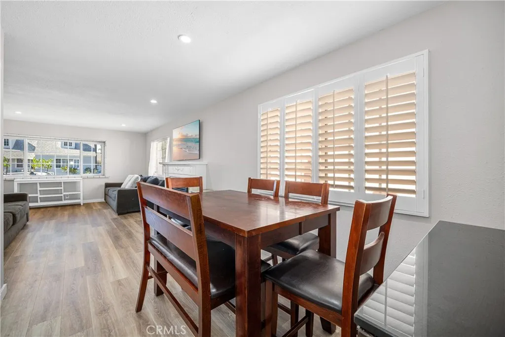 Lakewood, California 90712, United States, 3 Bedrooms Bedrooms, ,2 BathroomsBathrooms,Residential,Active,242778