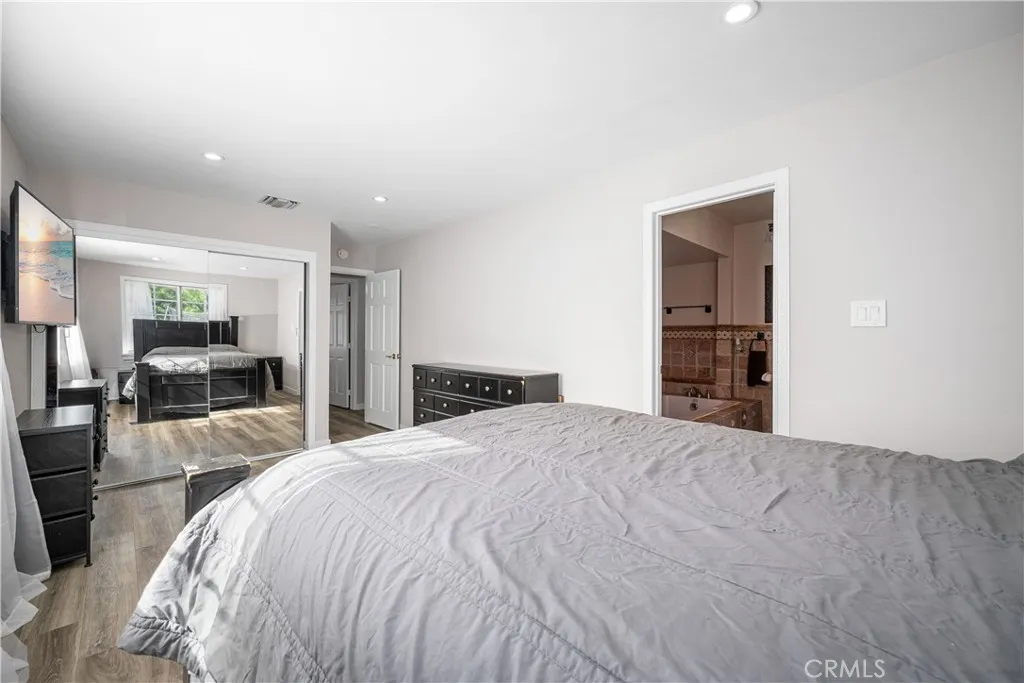 Lakewood, California 90712, United States, 3 Bedrooms Bedrooms, ,2 BathroomsBathrooms,Residential,Active,242778