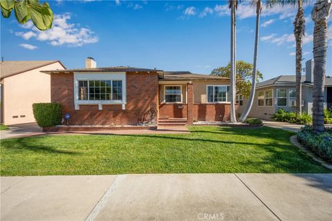 6142 Oliva Avenue Lakewood CA 90712