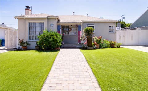 Photo of 8318 Flight AVE, Los Angeles, CA 90045 (MLS # DW26170627)