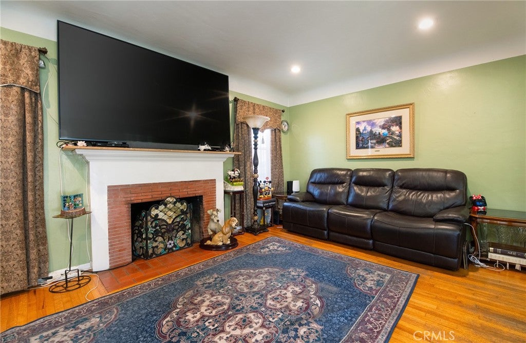 8318 Flight AVE, Los Angeles CA 90045