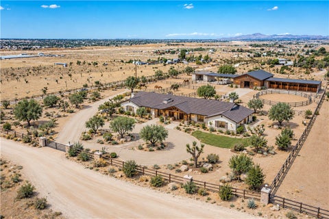 Photo of 35 Juniper, Apple Valley, CA 92308 (MLS # CV26212024)