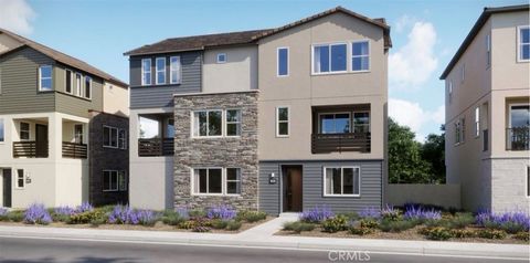 426 Treble Irvine CA 92618