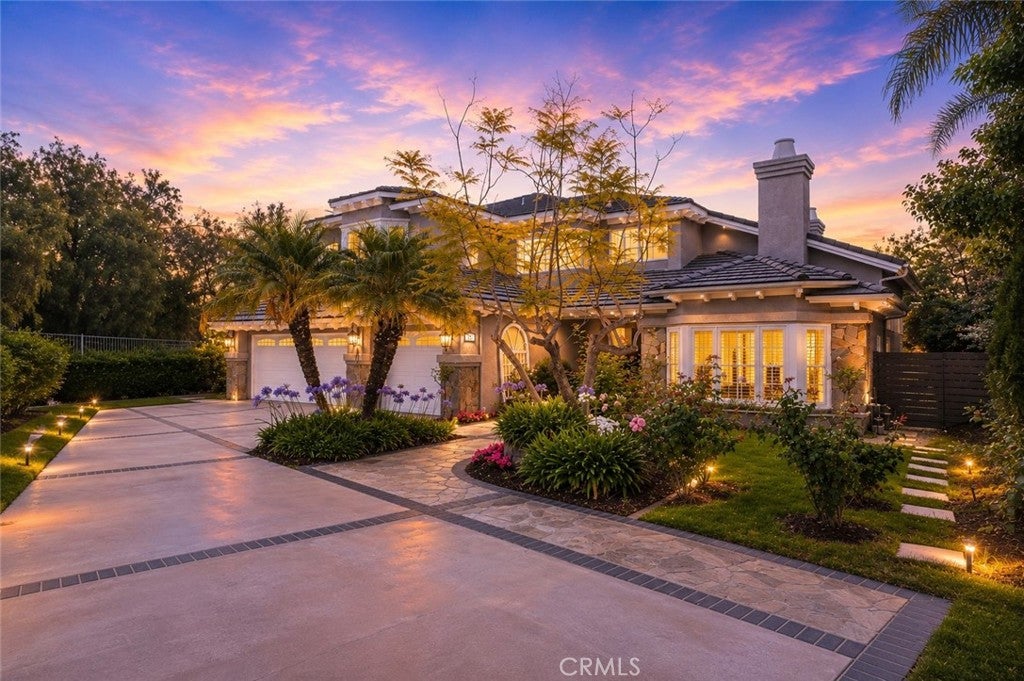 10 Skylark Way