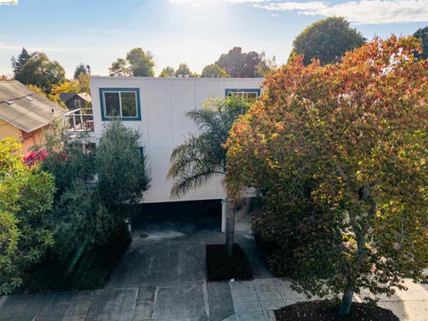 Photo of 2120 GRANT STREET ST, Alameda, CA 94703 (MLS # 41147039)