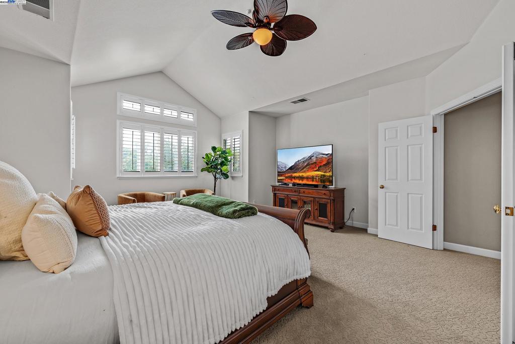 RUBY HILL PREMIA - Residential