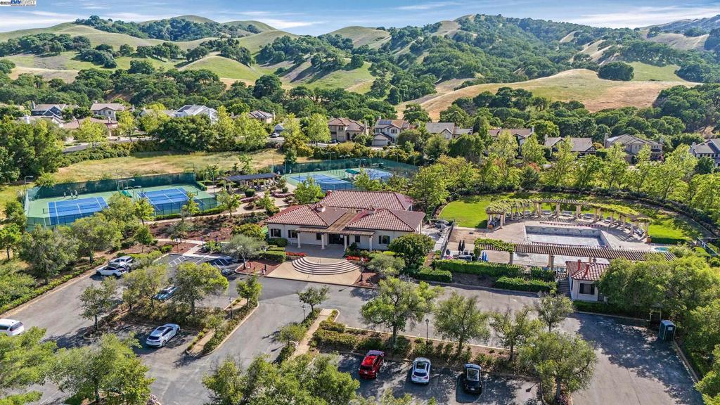 RUBY HILL PREMIA - Residential