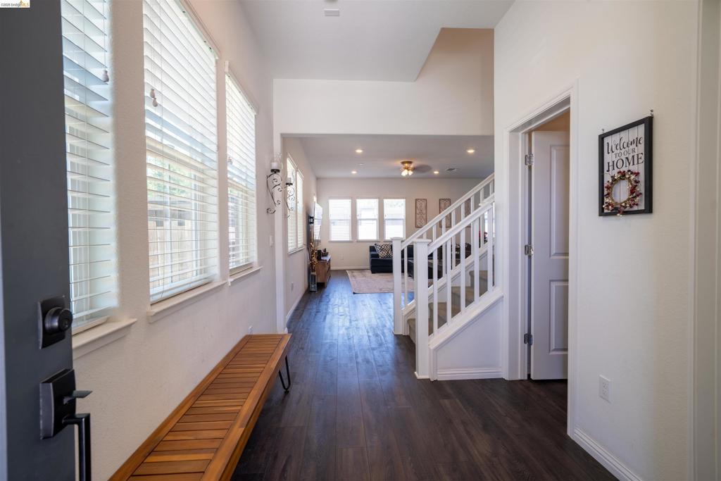 58 Redberry Loop