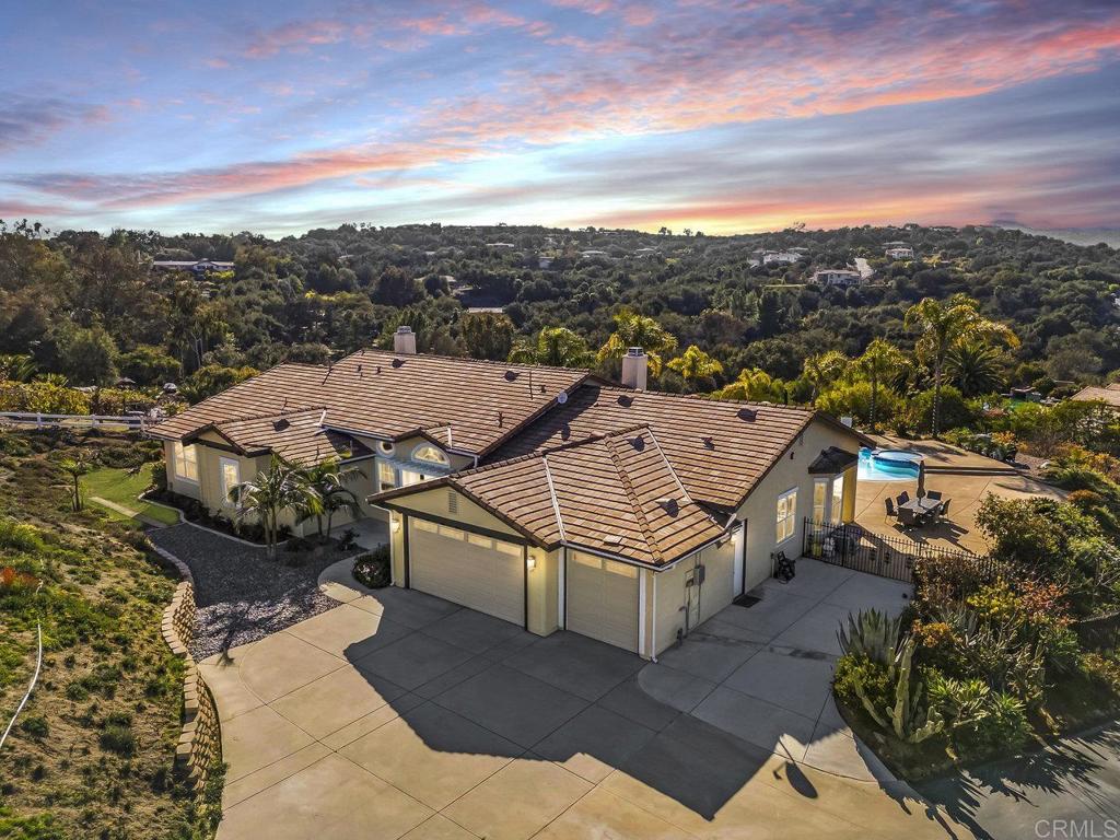 27051 Toyon Ridge Trail