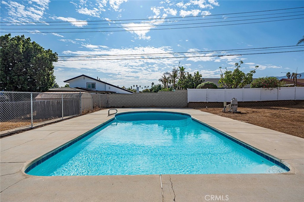 Hummingbird - Residential