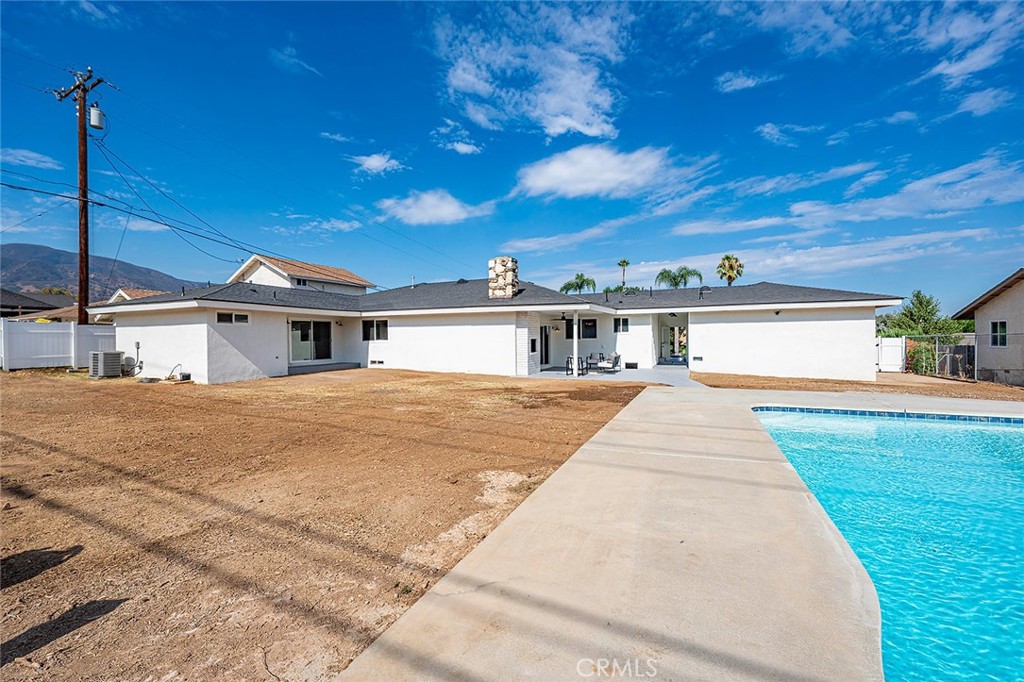 Hummingbird - Residential