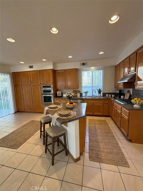 17 Pastora Lake Forest CA 92610